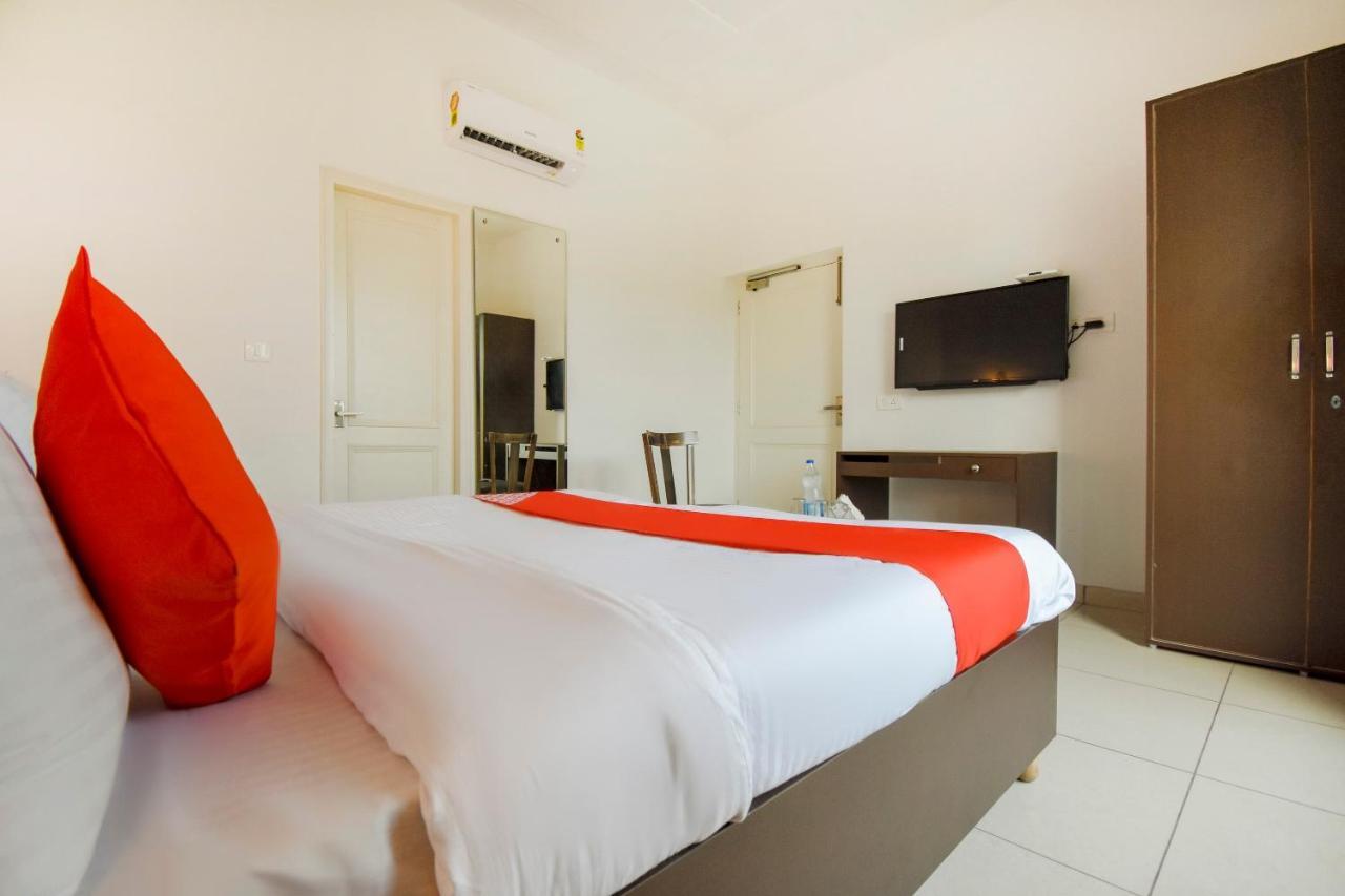 Hotel Oyo 75460 Sky High Residency Ludhiana Exterior foto